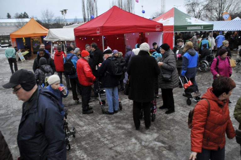 Kuvia Demariteltalta Joulumarkkinoilta 16.12.2017